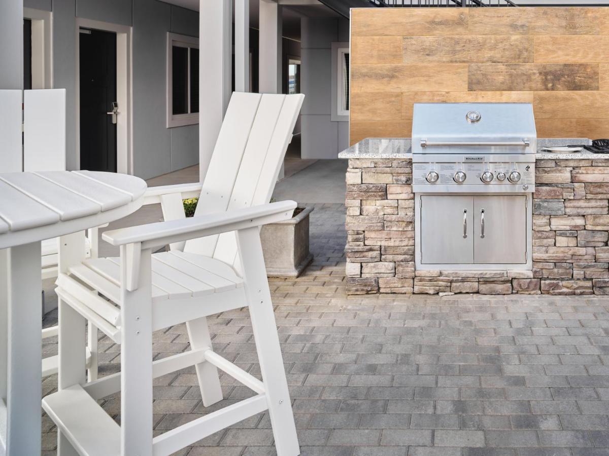Stayapt Suites San Antonio-Randolph Live Oak Экстерьер фото